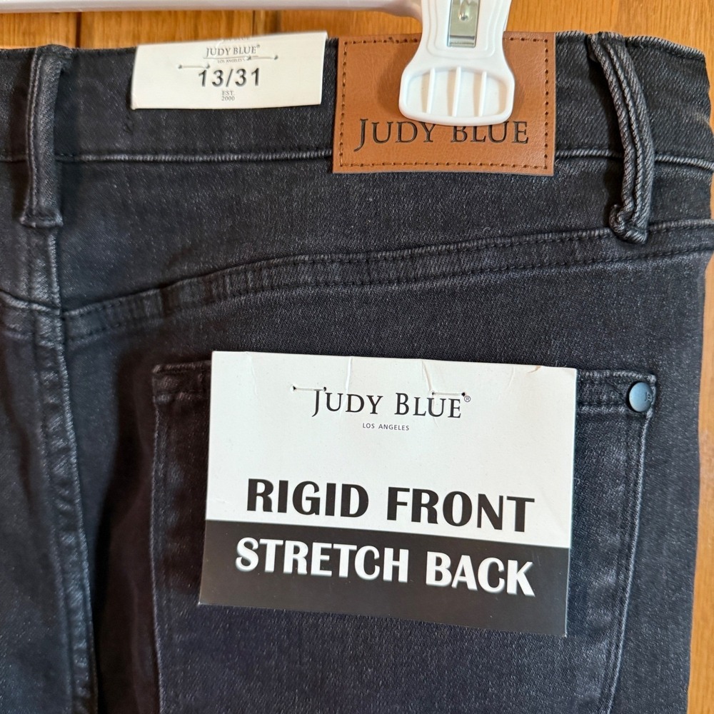 Women's Black Distressed Jeans, 90s Straight Leg - Picture 4 of 11